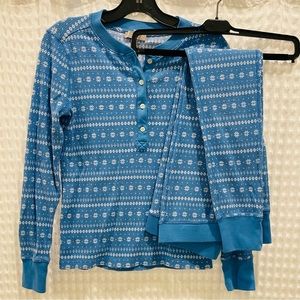J Crew Women’s Matching Pajama Set - Winter Snowflake Pattern ❄️🤍